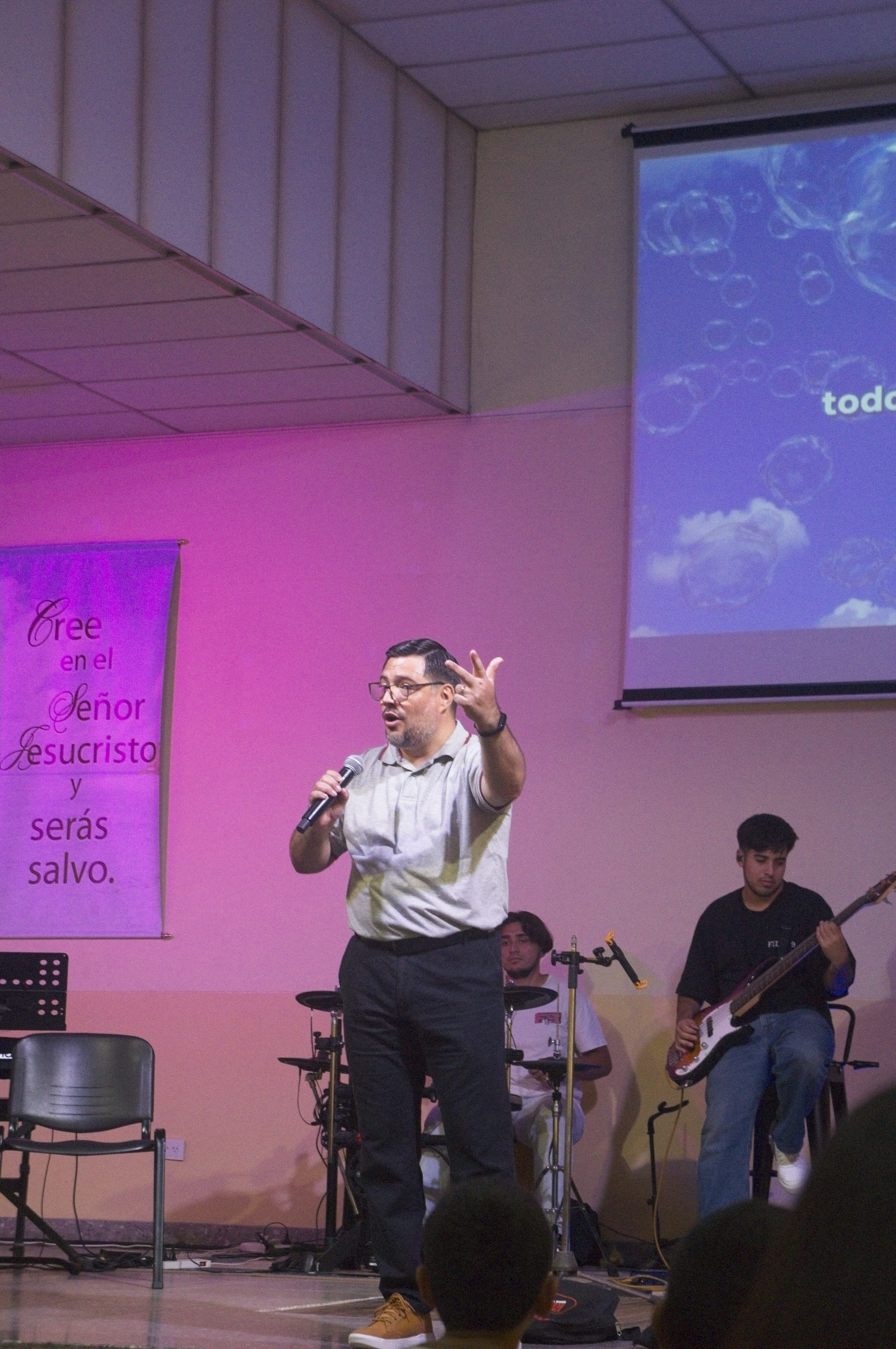 Escuela bíblica dominical para todas las edades